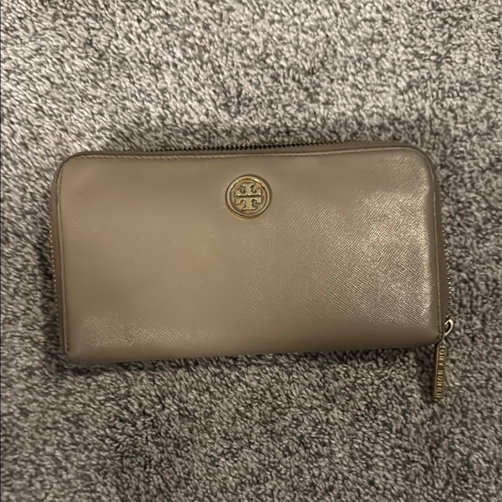 Tory Burch Beige Leather Wallet